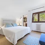 Punxa Dalt - Traditional With Heatable Pool