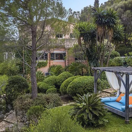 Punxa Dalt - Traditional With Heatable Pool וילה