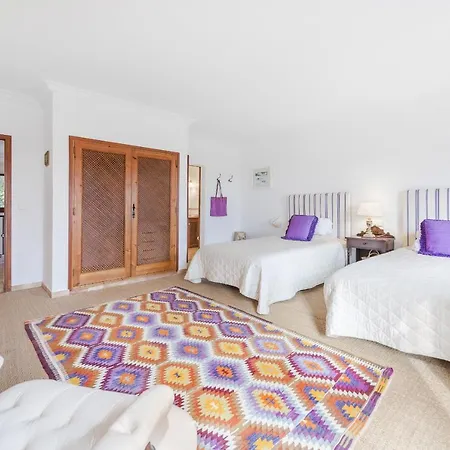 Villa Punxa Dalt - Traditional With Heatable Pool Pollença