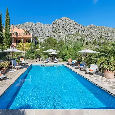 Punxa Dalt - Traditional With Heatable Pool