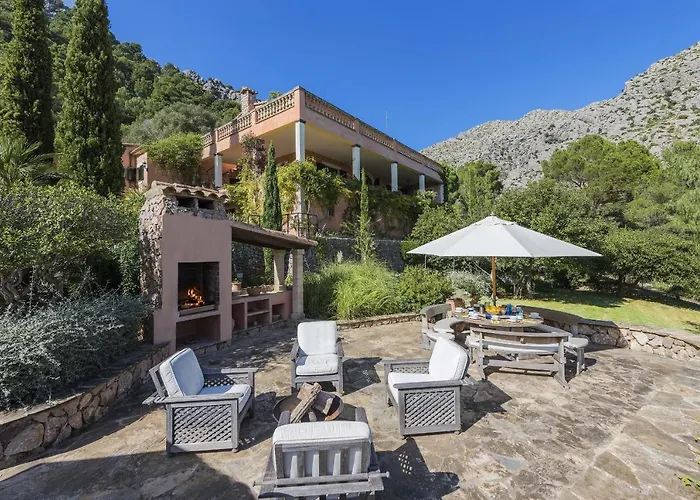 Punxa Dalt - Traditional With Heatable Pool *