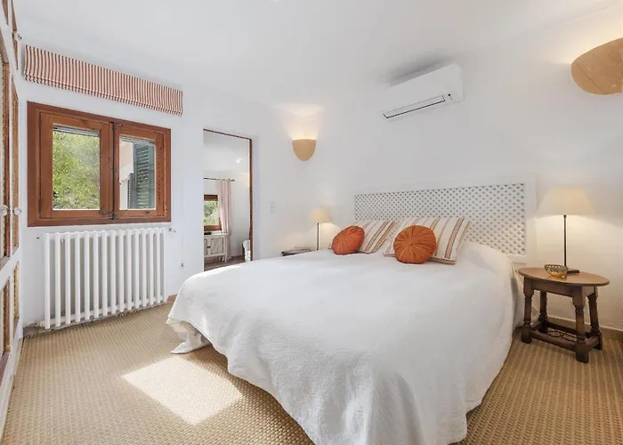 Punxa Dalt - Traditional With Heatable Pool Villa *