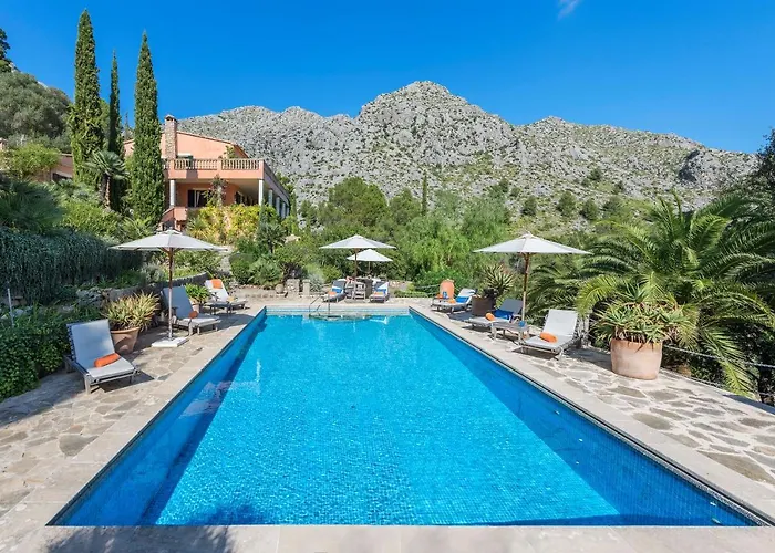 Punxa Dalt - Traditional With Heatable Pool